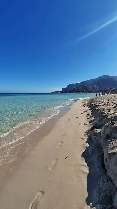 Apartment By The Sea Mondello Beach Palermo
