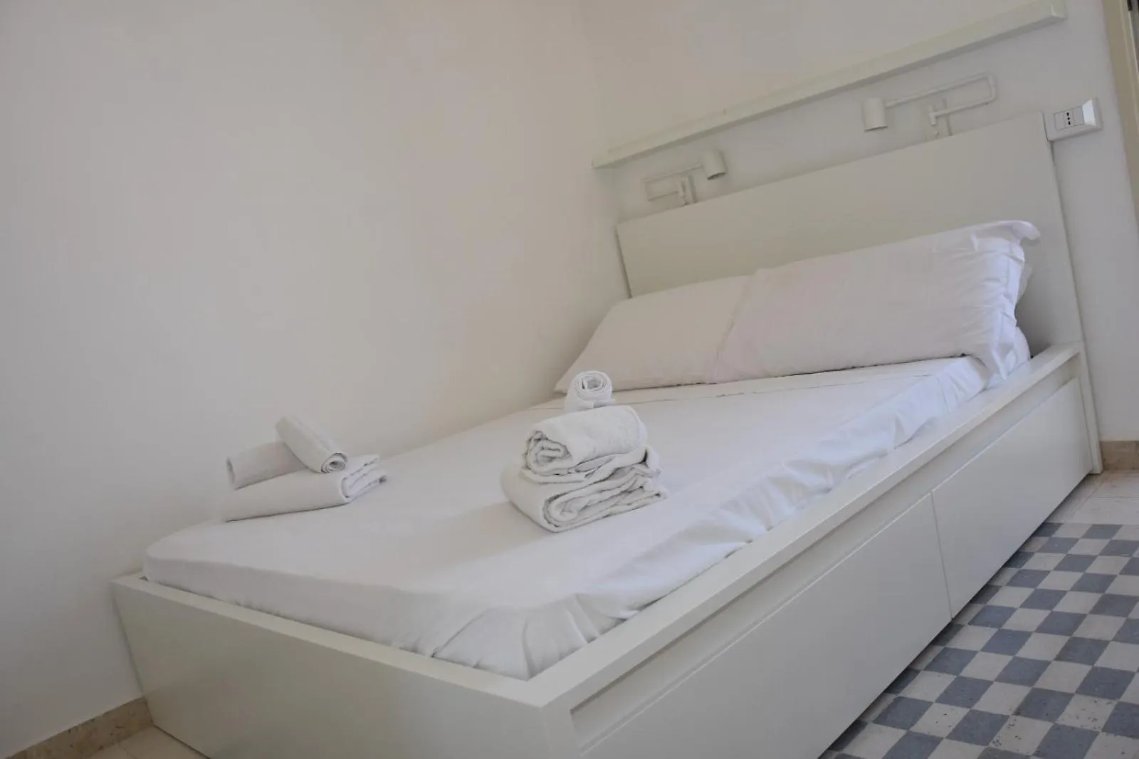 Apartment By The Sea Mondello Beach Palermo